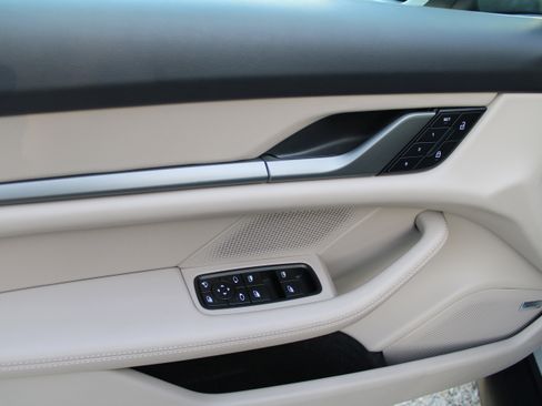 Certified 2025 Porsche Taycan image 22