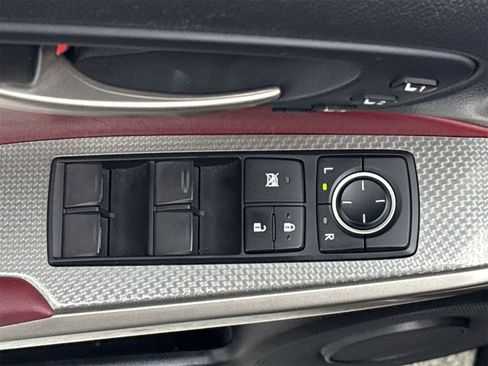 Used 2018 Lexus IS 350 image 18