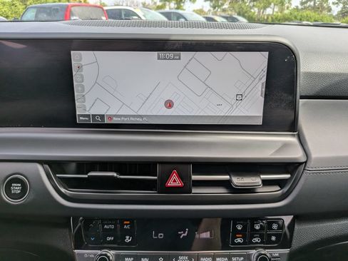 Certified 2026 Kia Seltos SX AWD/4WD image 24