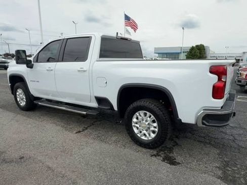 Used 2024 Chevrolet Silverado 2500 LT AWD/4WD image 6