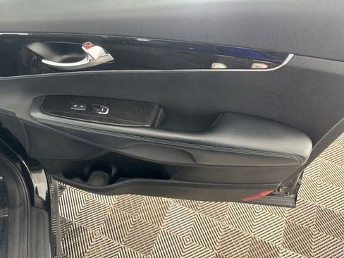 Used 2017 Kia Sorento EX FWD image 21