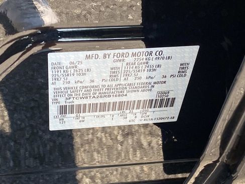Certified 2025 Ford Maverick Lobo AWD/4WD image 19