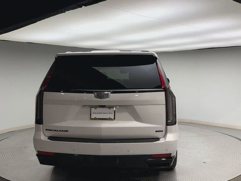 Used 2023 Cadillac Escalade ESV Sport w/ LPO, ONYX Package AWD/4WD image 3