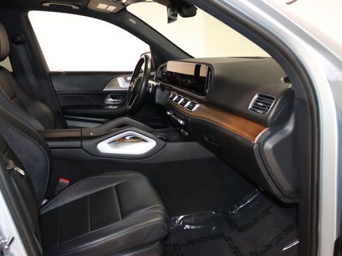 Used 2025 Mercedes-Benz GLE 350 4MATIC w/ Winter Package image 63