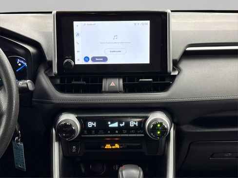Used 2023 Toyota RAV4 LE image 19