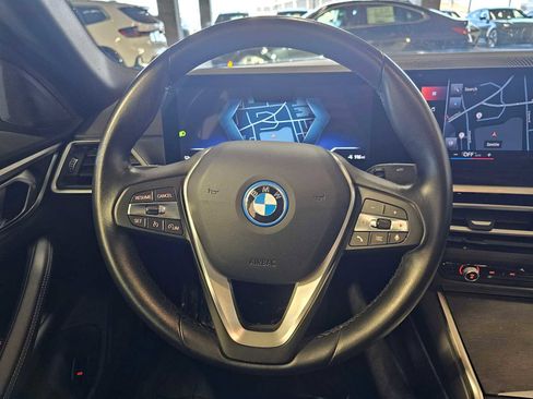 Used 2023 BMW i4 eDrive35 RWD image 11