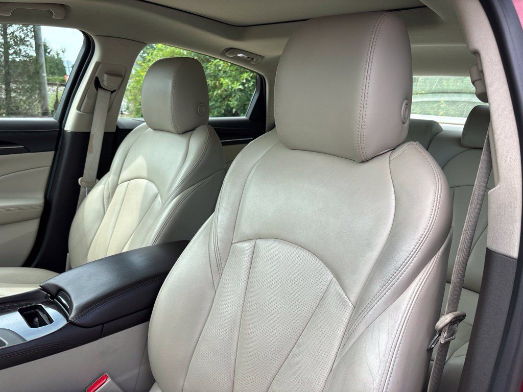 Used 2017 Buick LaCrosse Essence w/ Sun and Shade Package FWD image 10