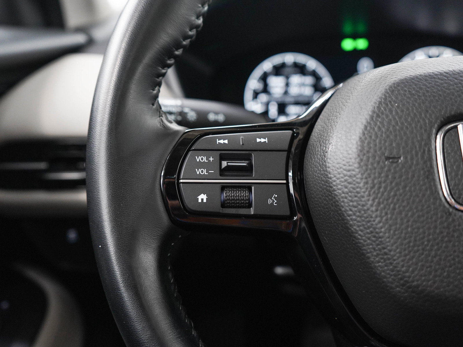 Used 2025 Honda HR-V EX-L image 26