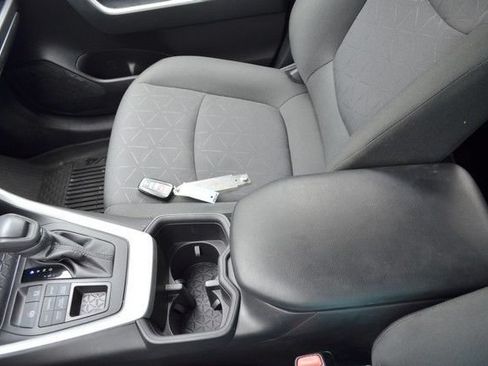 Used 2024 Toyota RAV4 XLE w/ Convenience Package AWD/4WD image 25