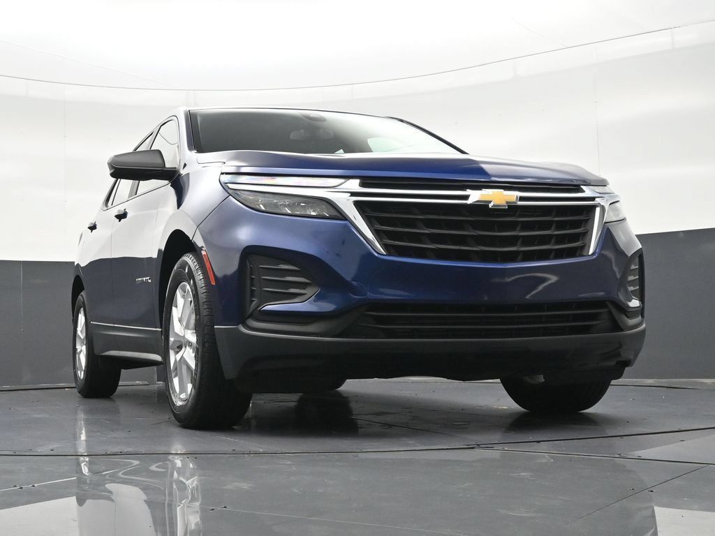 Used 2023 Chevrolet Equinox LS FWD image 29