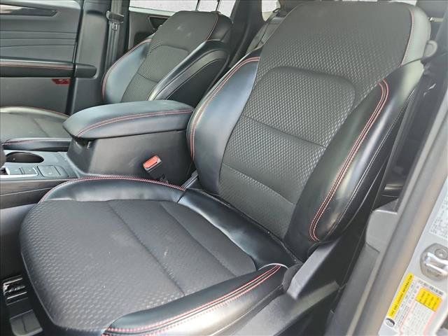 Used 2025 Ford Escape ST-Line Select AWD/4WD image 13