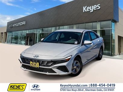 New 2026 Hyundai Elantra SE
