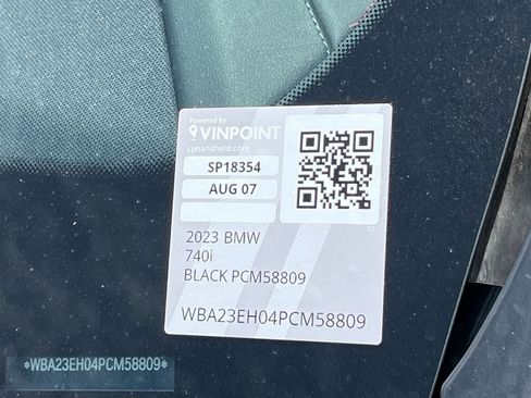 Used 2023 BMW 740i w/ Parking Assistance Package RWD image 30