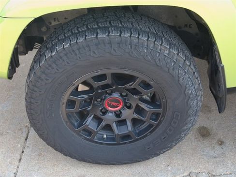 Used 2022 Toyota 4Runner TRD Pro AWD/4WD image 11