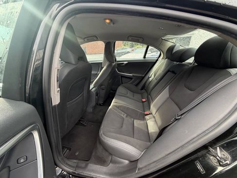 Used 2013 Volvo S60 T5 FWD image 10