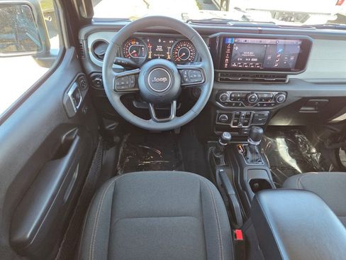 Used 2024 Jeep Wrangler Unlimited Sport AWD/4WD image 20