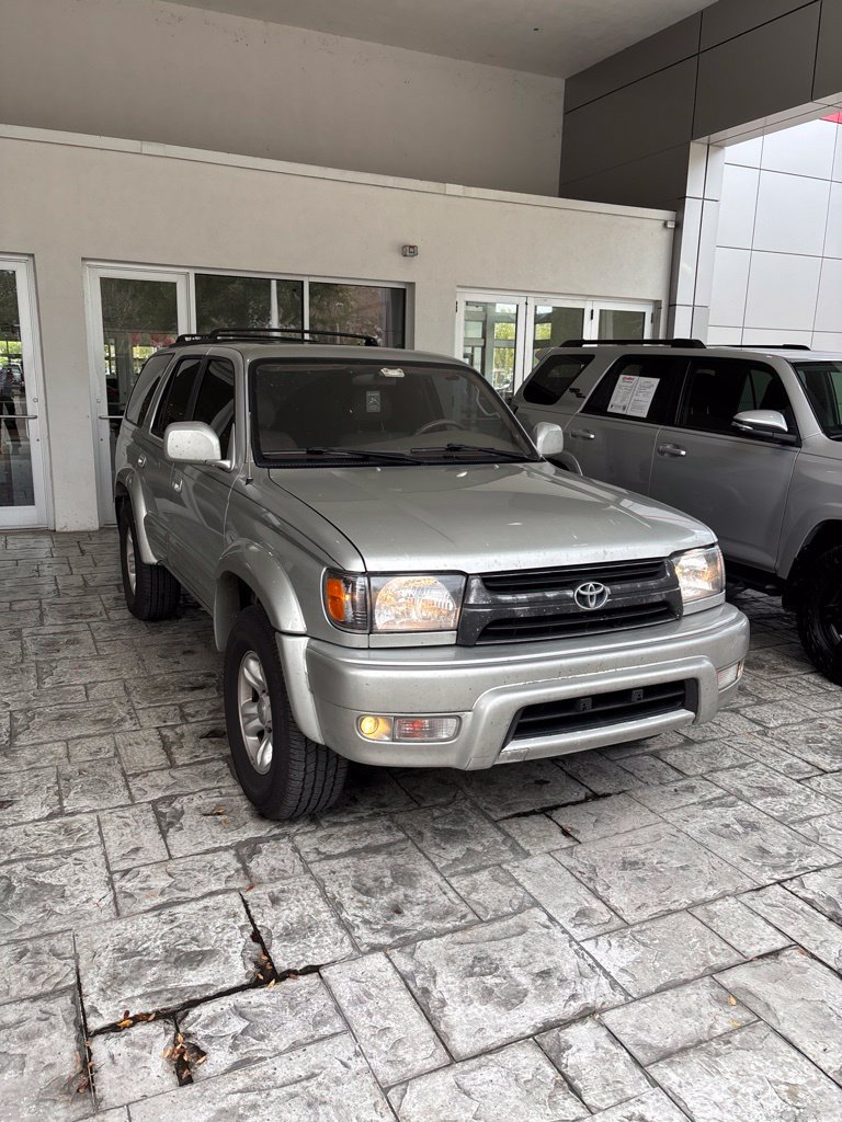 Used 2001 Toyota 4Runner Limited RWD image 1