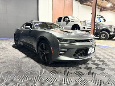 Used 2017 Chevrolet Camaro SS image 6