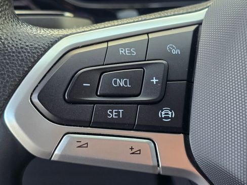 Used 2022 Volkswagen Taos S image 37