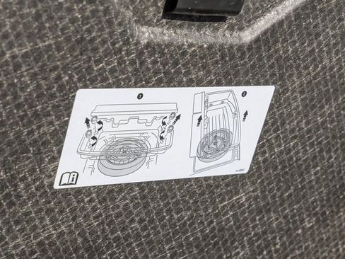 Used 2025 GMC Acadia Elevation image 26