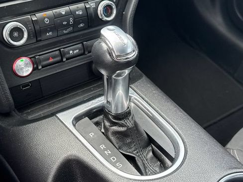 Used 2020 Ford Mustang Coupe RWD image 16