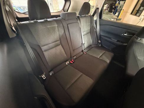 Used 2025 Nissan Rogue SV FWD image 34