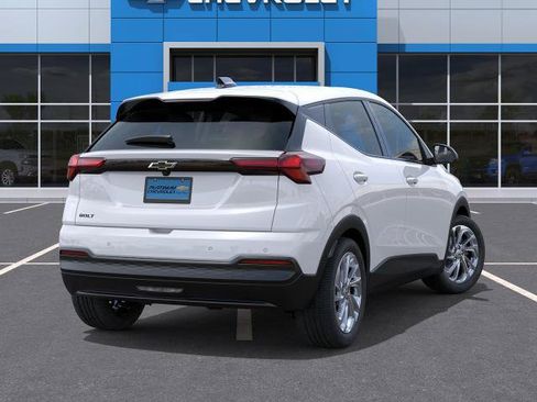 New 2027 Chevrolet Bolt LT w/ Comfort Package FWD image 28