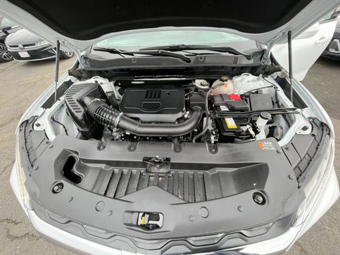 Used 2025 Chevrolet Blazer LT image 32