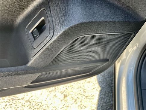 Used 2023 Volkswagen Atlas SE image 23