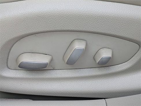 Used 2014 Cadillac XTS Premium image 19