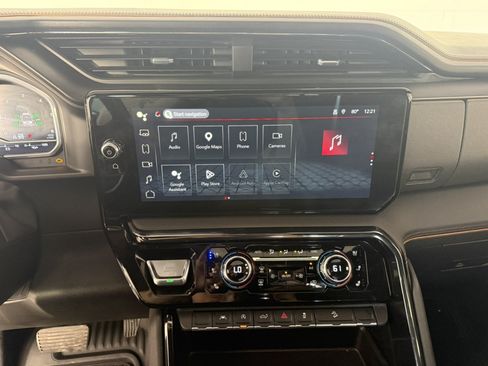 Used 2022 GMC Sierra 1500 AT4 w/ AT4 Preferred Package AWD/4WD image 19