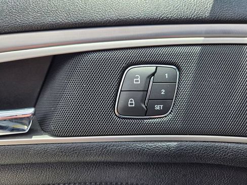 Used 2020 Lincoln MKZ FWD image 21