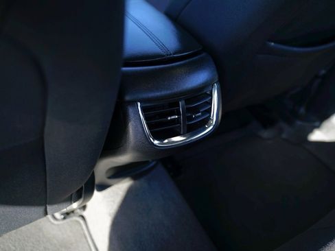 Used 2023 Chevrolet Malibu LT image 24