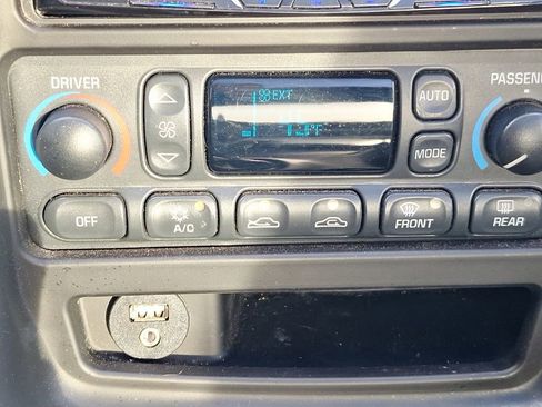 Used 2000 Chevrolet Corvette Coupe w/ Memory Pkg image 34