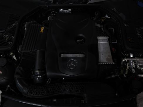Used 2018 Mercedes-Benz C 300 Sedan w/ Premium Package image 25