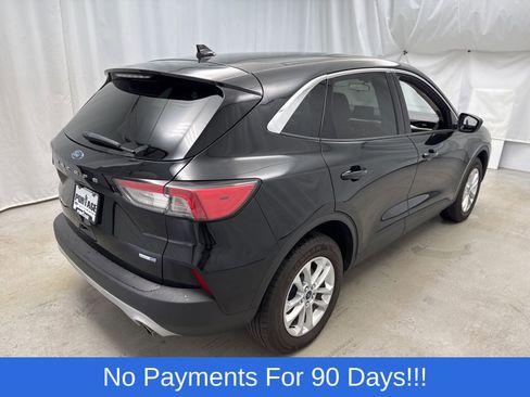 Used 2020 Ford Escape SE image 3