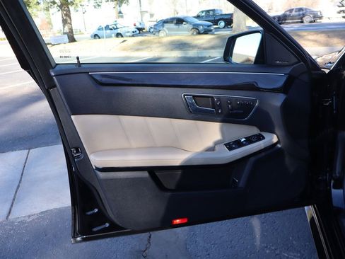 Used 2011 Mercedes-Benz E 350 4MATIC image 23