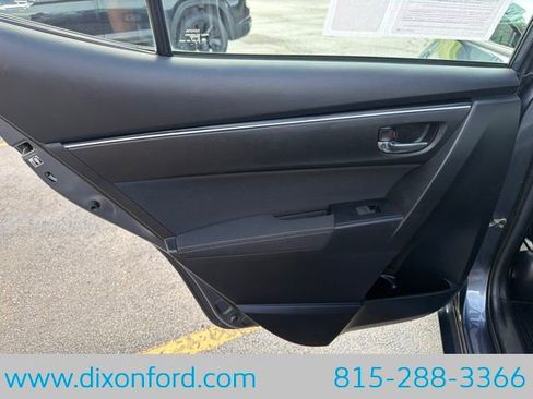 Used 2018 Toyota Corolla LE FWD image 23