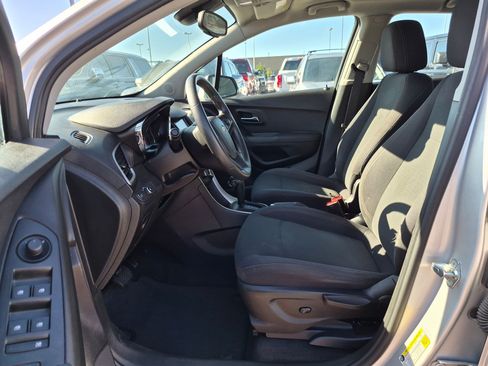 Used 2017 Chevrolet Trax LS w/ LPO, Cargo Package AWD/4WD image 14