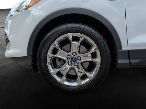 Used 2015 Ford Escape SE w/ Equipment Group 201A AWD/4WD image 9