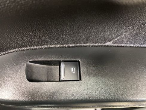 Used 2024 Ford Escape ST-Line image 28