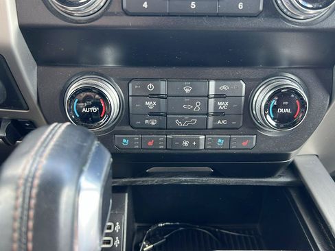 Used 2020 Ford F150 Platinum w/ Equipment Group 701A Luxury AWD/4WD image 23