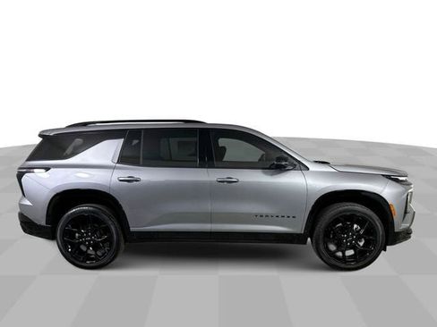 New 2026 Chevrolet Traverse RS w/ LPO, Floor Liner Package AWD/4WD image 9