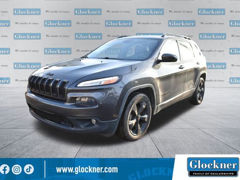 Used 2018 Jeep Cherokee Latitude w/ Altitude Package image 1