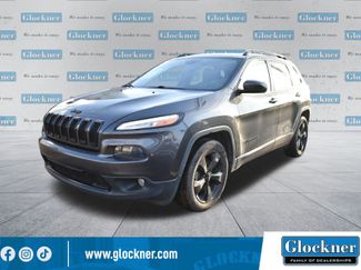 Used 2018 Jeep Cherokee Latitude w/ Altitude Package video 1