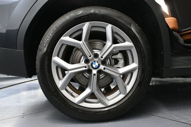 Used 2023 BMW X3 xDrive30i AWD/4WD image 11