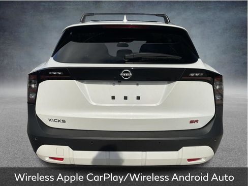 Used 2025 Nissan Kicks SR image 7