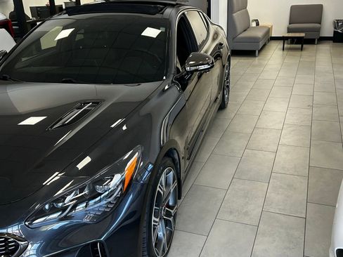 Used 2021 Kia Stinger GT1 AWD/4WD image 1