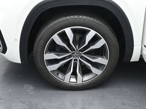 Used 2023 Volkswagen Atlas SEL Premium AWD/4WD image 35