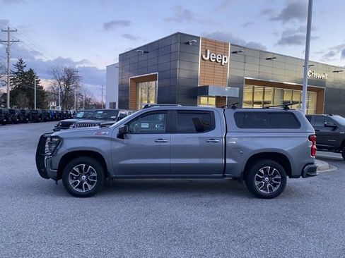 Used 2019 Chevrolet Silverado 1500 RST image 2